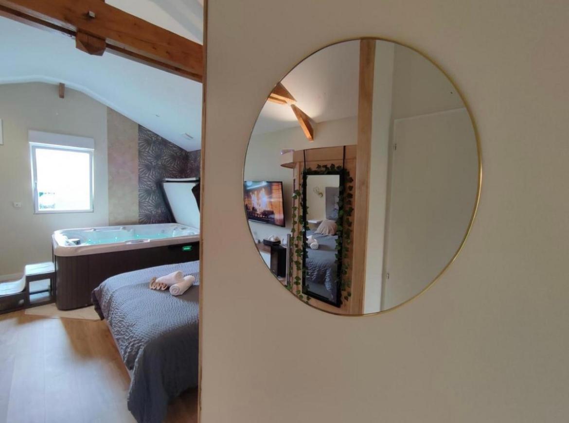 Le Cocoon D'Emy Bed and Breakfast Louvetot Eksteriør billede